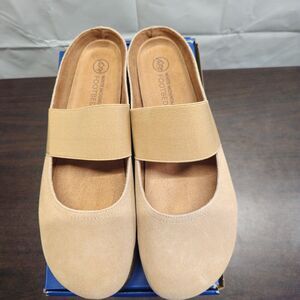 New in Box White Mountain Footbeds Bassi Leather Clogs Tan Suede Womens Size 12